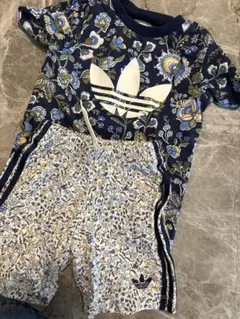 adidas キッズ セットアップ 花柄 80cmのサムネイル