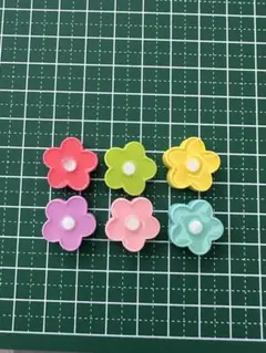 カラフル花型デコレーションパーツ6個セット