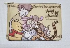 ウィニー・ザ・プー ポーチ Hugs All Around