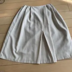 AG ワールド　ベージュ フレアスカート プリーツ入り　Mのサムネイル