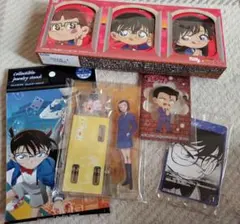 名探偵コナン＆ペコちゃんコラボ♥空箱　ステッカー　ユニバ　コナンアクリルスタンド