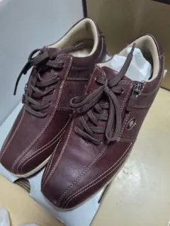 YONEX パワークッション ウォーキングシューズ　22.5センチ3.5E