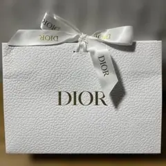 Dior ホワイト ギフトボックス　カード付き