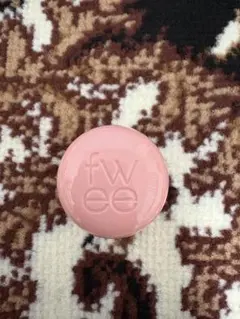 fwee リップアンドチーク ブラーリープリンポット ND01 オ!