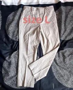 UNIQLOアンクルパンツ（ベージュチェック）