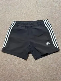 adidas スポーツ ハーフパンツ M 黒 3本ライン　値下げ中❗️