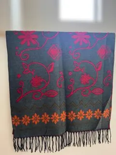 【未使用】Desigual 花柄ストール　ニットポンチョ