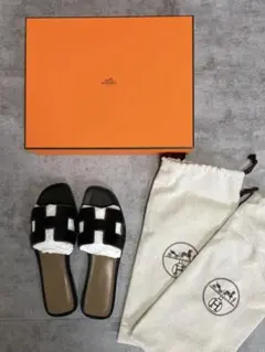【新品未使用】HERMES エルメス サンダル オラン ブラック　37のサムネイル