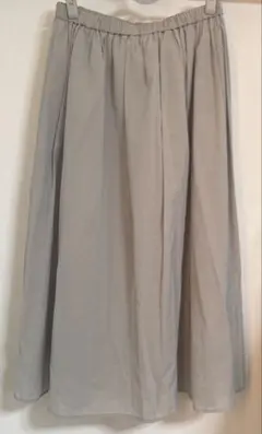 新品★INDIVI 光沢フレアロングスカート サイズ40 ワールド