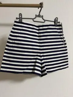 ZARAストライプショートパンツ ネイビーとホワイト