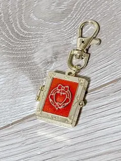 ディズニーストア　ロケットチャームキーチェーン　白雪姫　ディズニー