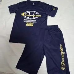 Champion Tシャツとショートパンツセット 150