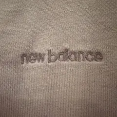 綿100% New Balance プルオーバーパーカー くすみピンク