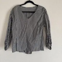 【スピックアンドスパン】ギンガムＶネックシャツ