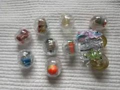 ガチャガチャ　9つ