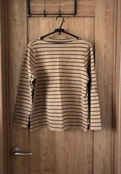 ユニクロ　ストライプ柄長袖　カットソー