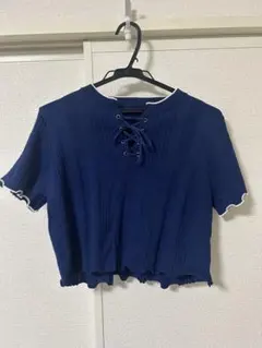 ネイビー レースアップ クロップドトップ 半袖ニット 青