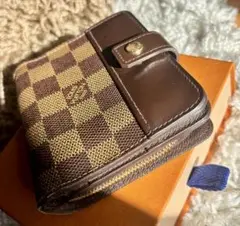 ルイヴィトン ダミエ 二つ折り 財布 ブラウン コンパクトジップ - メルカリ