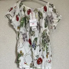 UNIQLO INES DE LA FRESSANGE プリーツブラウス（半袖）