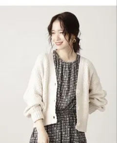 N.natural beauty basic Ｖネック柄編みカーディガン