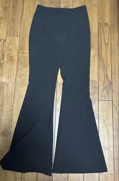 ZARA ブラック フレアパンツ XS