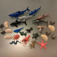 海の生物　ジオラマ作成セット　フィギュア17体　岩5個　石5個