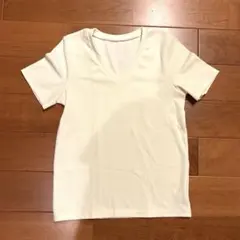 深Vネック 細リブ 半袖 Tシャツ Mサイズ