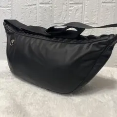 【美品】JAMHOMEMADE エシカルレザー バナナショルダー バッグ 黒のサムネイル