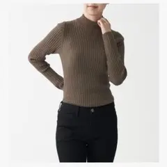 【値下げ】無印良品　首のチクチクを抑えた太リブハイネック洗えるセーター　Ｌ　モカ