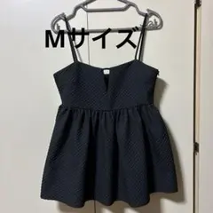 美品❣️LAKOLE ラコレブラック フレア　キャミソール　キルティング風のサムネイル