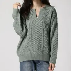 グローバルワーク キーネックニット　ケーブルニット　キーネックケーブルニット