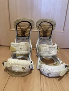 Burton スノーボード ビンディング Mサイズ ホワイト バートン - メルカリ