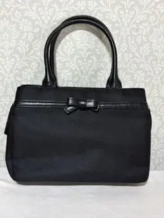 美品　リボン付き ブラックトートバッグ
