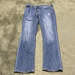 ダメージ加工 ライトブルーデニム GU