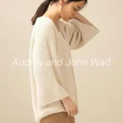 ■新品タグ付き■【Audrey and John Wad】オーバーサイズニット白