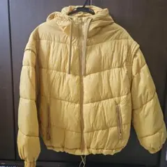 ZARA　イエロー フード付き ダウンジャケット