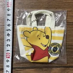 ディズニーストア　シークレットミニトート　くまのプーさん