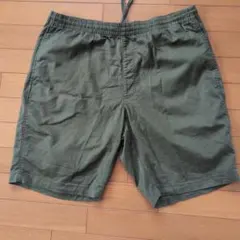 UNIQLO XL オリーブグリーンショートパンツ カジュアル アウトドア