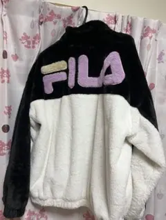 FILA フリースボアジャケット ブラック/ホワイト