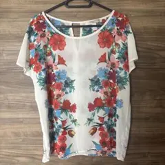 FOREVER 21 花柄 半袖ブラウス ホワイトのサムネイル