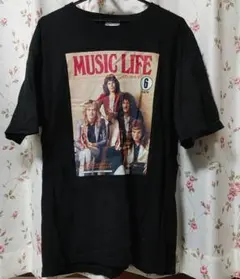 Kaneee LIFE is ROMANCE Tシャツ - メルカリ