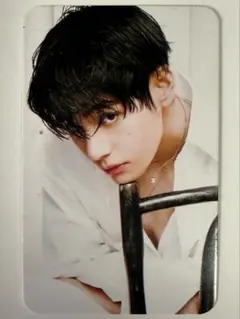 BTS】‪☆201-07☆フォトカード ホログラム V テヒョン テテ - メルカリ‬