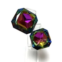 スワロフスキーエレメンツのオーロラ　クリスタルグラス　スクエアイヤリング