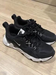 Nike ブラック スニーカー