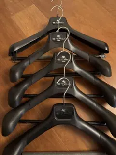 ETRO ブラックハンガー 5本セット