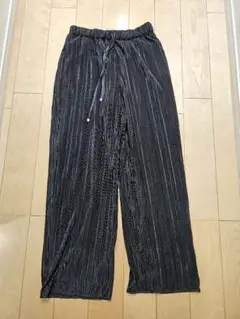 ユナイテッドアローズ　パンツ　黒　プリーツ　36
