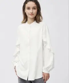 GU ラッフルスリーブブラウス 白