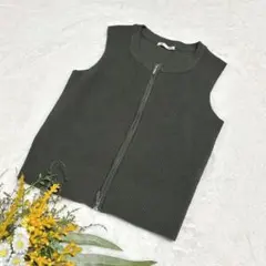 美品✨【ジーユー】GU ダブルジップセーター ニットベストグリーン M ●