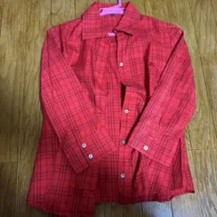 赤いチェック柄シャツ　バーバリーのサムネイル