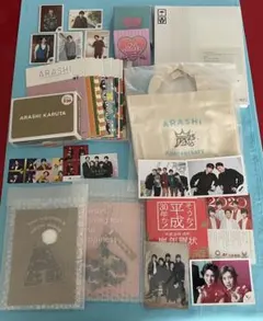 嵐 ARASHI 5x20 ポーチ かるた タオル Tシャツ チャーム など - メルカリ
